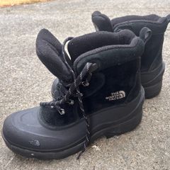 The North Face men's winter boots