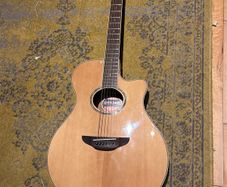 Yamaha APX 600 Acoustic Electric