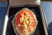 Vintage Cameo Brooch