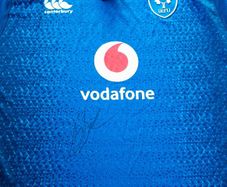 Ireland rugby shirt Signed new with tags