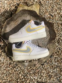 Get Custom Chic Nike's