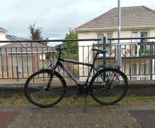 Hybrid/ trekking bike