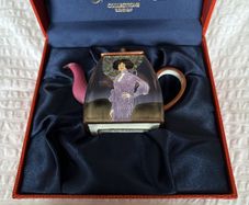 Charlotte di Vita Collector's Miniature Teapot