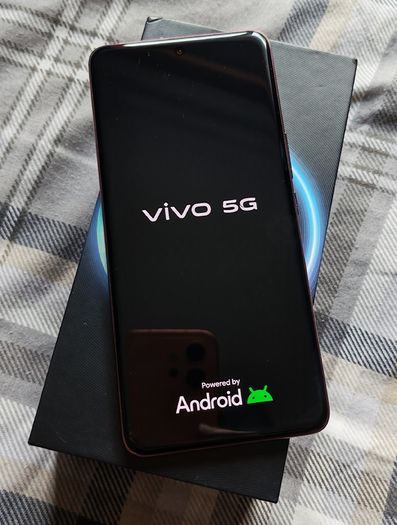 Vivo V50 12gb/512gb