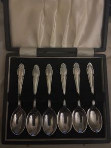 Vintage silver tea spoon set
