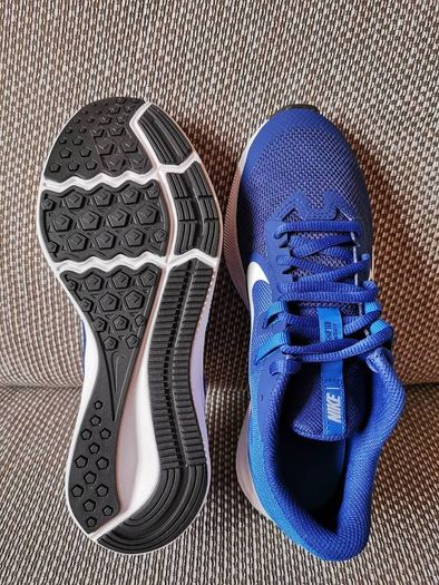 Boys NIKE trainers NEW