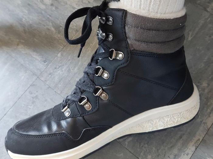 Esmara Winter boots size 7.5