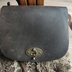 Artisan Unbranded Leather Saddle Bag