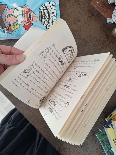 Tom Gates Book Happy to help