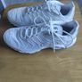 Nike air unisex trainers(6.5) Image 2