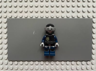 lego the Lego movie tlm055 Robo SWAT minifigure- Aviator Cap with Goggles, Body Armor Vest