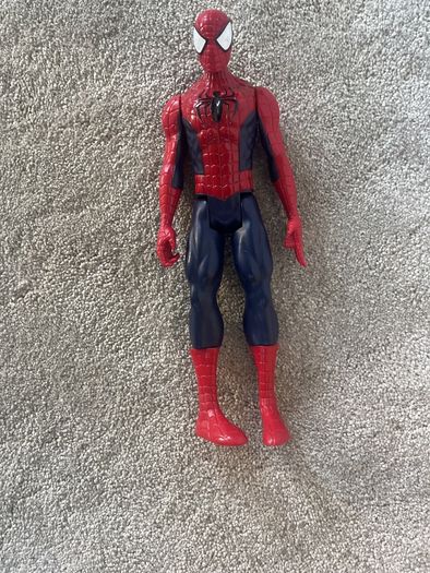 8 x Marvel Superhero and Villain figures