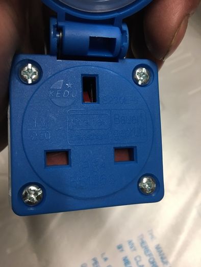 16 Amp to 13 Amp Adaptor