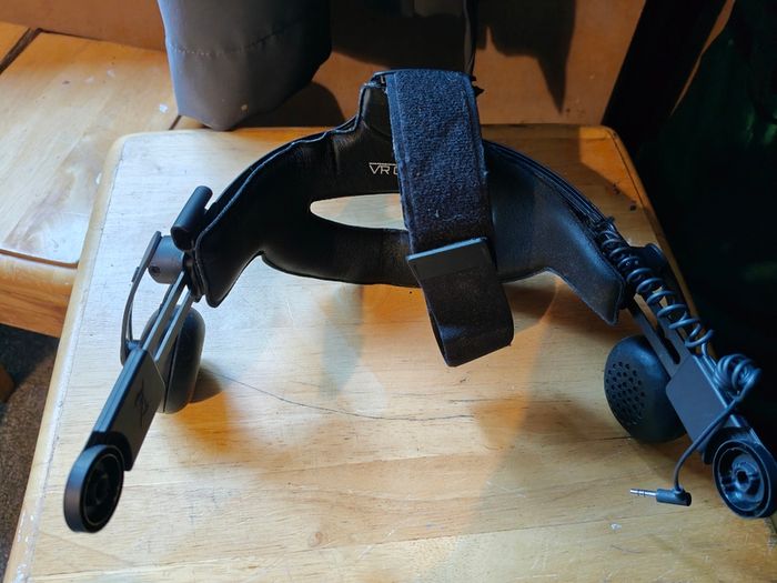 Vive Deluxe Audio Strap + VR Cover Foam