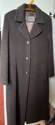 Apriori Long Virgin And Mohair Wool Coat- Luxury brand..  Elegant & Classic. Size Gb 12 / Medium.  Excellent Condition. Stunning.