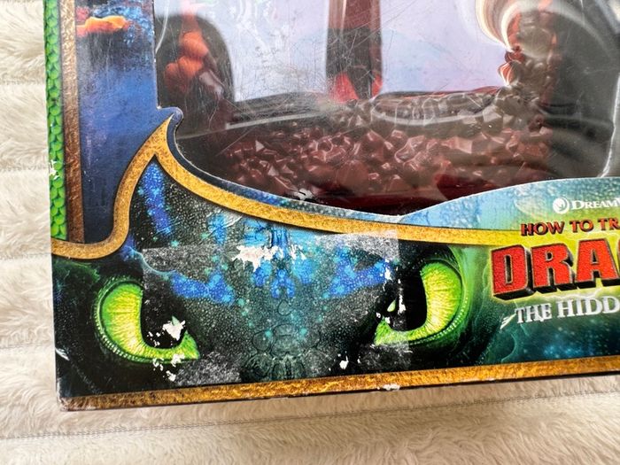 How To Train Your Dragon The Hidden World HookFang Playset Damaged Opened Box Please see photos
