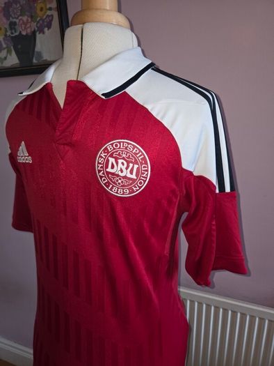 Denmark 2012/13 Home Jersey - Small size