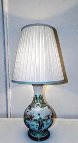 Large garlic head hand painted Chinese lamp