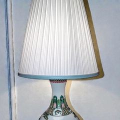 Large garlic head hand painted Chinese lamp