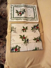 Portmeirion Christmas Set of 6 Table Mats (double sided) and 6 Matching Napkins, Unused