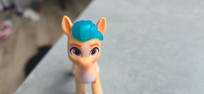 4euro Each - Select in comments - New Generation Moulded 3 inch  Figure Sparkle Glitter Hasbro Crystal Adventure MLP G5 My Little Pony