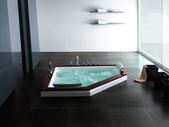 Whirlpool bath - Verona 667