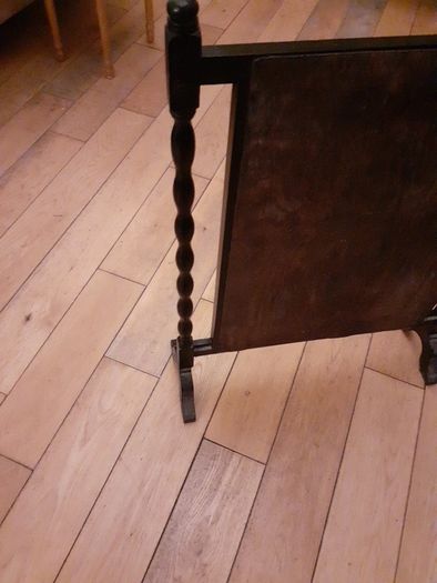 Antique fire guard.