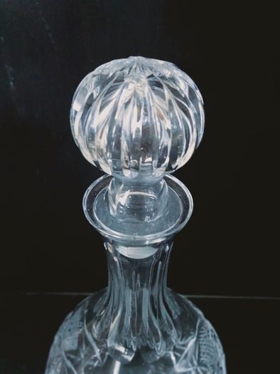 High quality 24%lead crystal, similar to Waterford Decanter