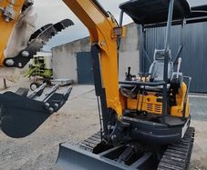 Mini Excavator - No Vat