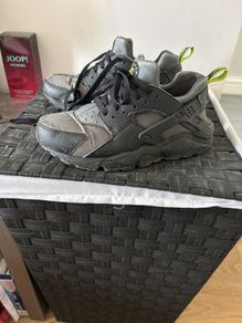 huarache runners boys size 5.5