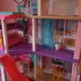 Barbie DreamHouse Dollhouse with 75+ Accessories and Wheelchair Accessible Elevator, 10 Play Areas, 3 Custom Light Settings & Music, GRG93 Image 8