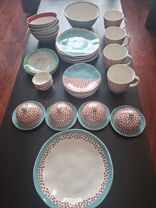 Carolyn Donnelly 37 piece collection.
