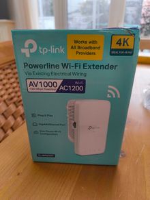 Brand New TP-Link TL-WPA7617 AV1000 Gigabit Dual-Band Wi-Fi Powerline Extender (Single Add-on Unit)