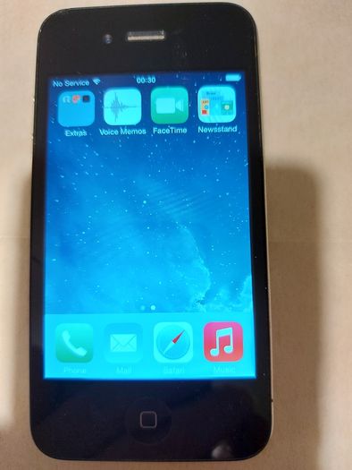 Apple Iphone 4, Black, 8GB, in excellent condition, Vodafone network