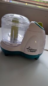 Tommy Tippee mini food chopper