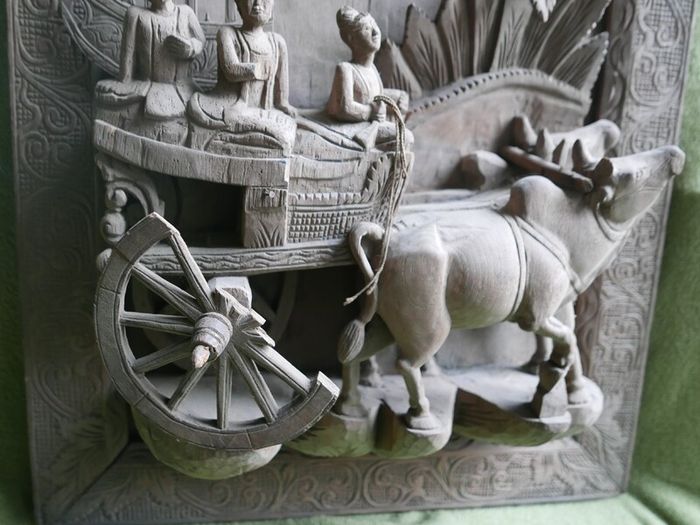 Ancient Chinese Bas-relief in Oak - Chinese Hand Carved Oak ,Antique Wall Art. (big thick and heavy) 22,8" x 21,5" thickness 8"