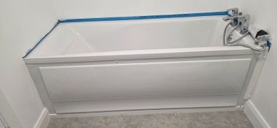 Bathtub with Tap & Hand Shower.