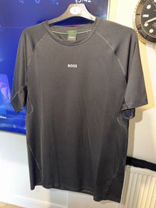 hugo boss top