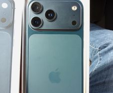 iPhone  17 pro Max