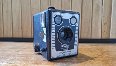 Kodak Brownie Six-20