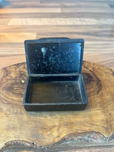 Victorian Papier Mache Snuff Box