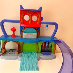 PJ mask base