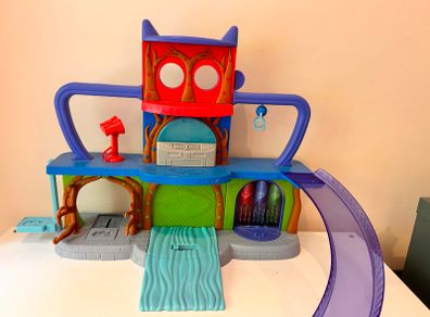 PJ mask base