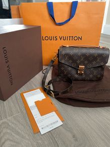 Louis Vuitton Pochette metis