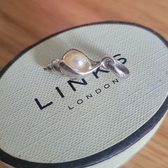 Genuine Links of London Sterling Silver Pearl Seashell Charm