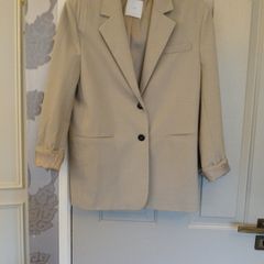 jacket mango beige size m pit to pit 20in   51 cm