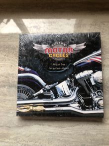 Custom Motor Cycles by Miguel Tres