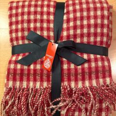 Brand new throw