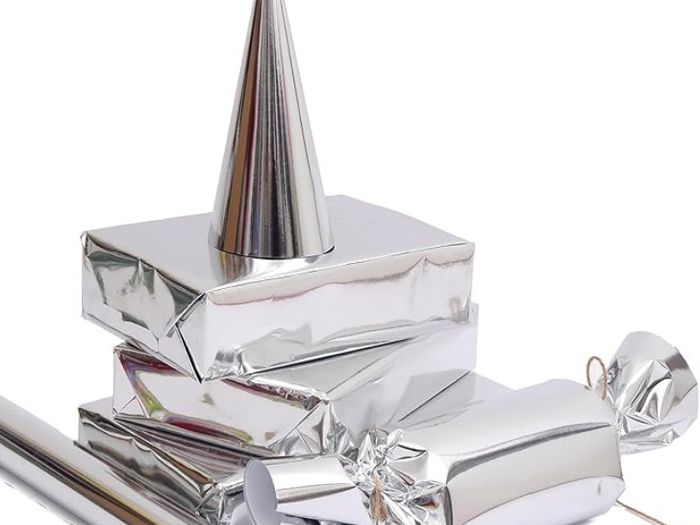 NEW - High quality Gold or Silver Metallic Paper - 43cm/10m
