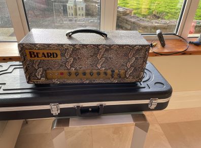 Boutique hot-rod Plexi head
